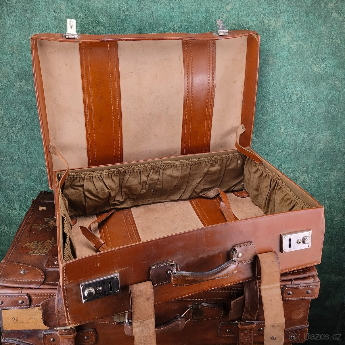 Kožený kufr s popruhy - 4