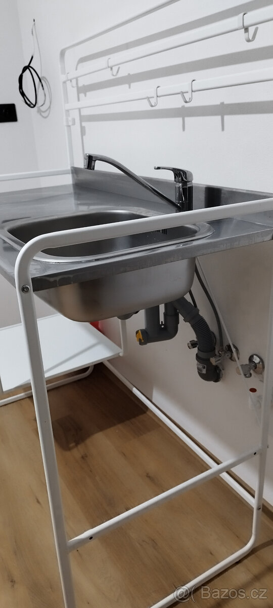 kuchyně SUNNERSTA IKEA - 4