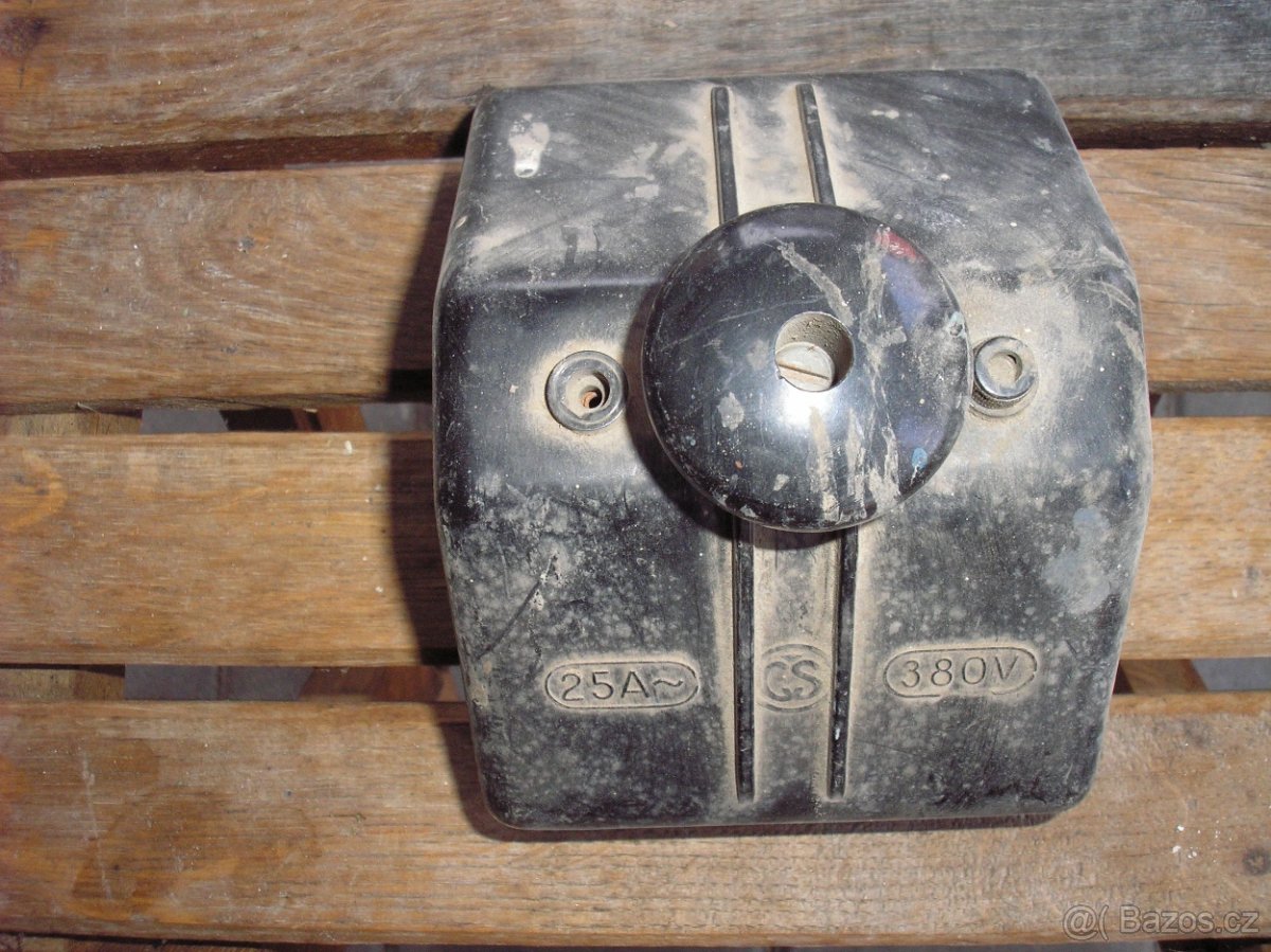 vypínač a zásuvka , - 4