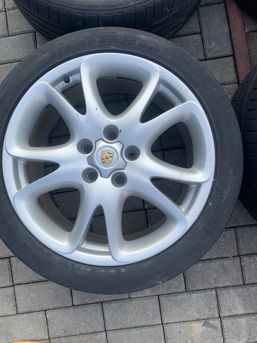 Porsche Cayenne kola R20 chvátá - 4