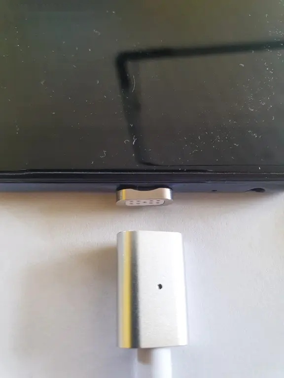 Magnetická nabíječka Micro USB - 4