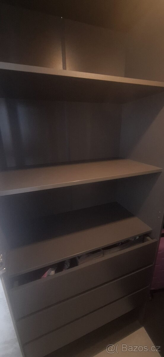 Šatní skříň - 4