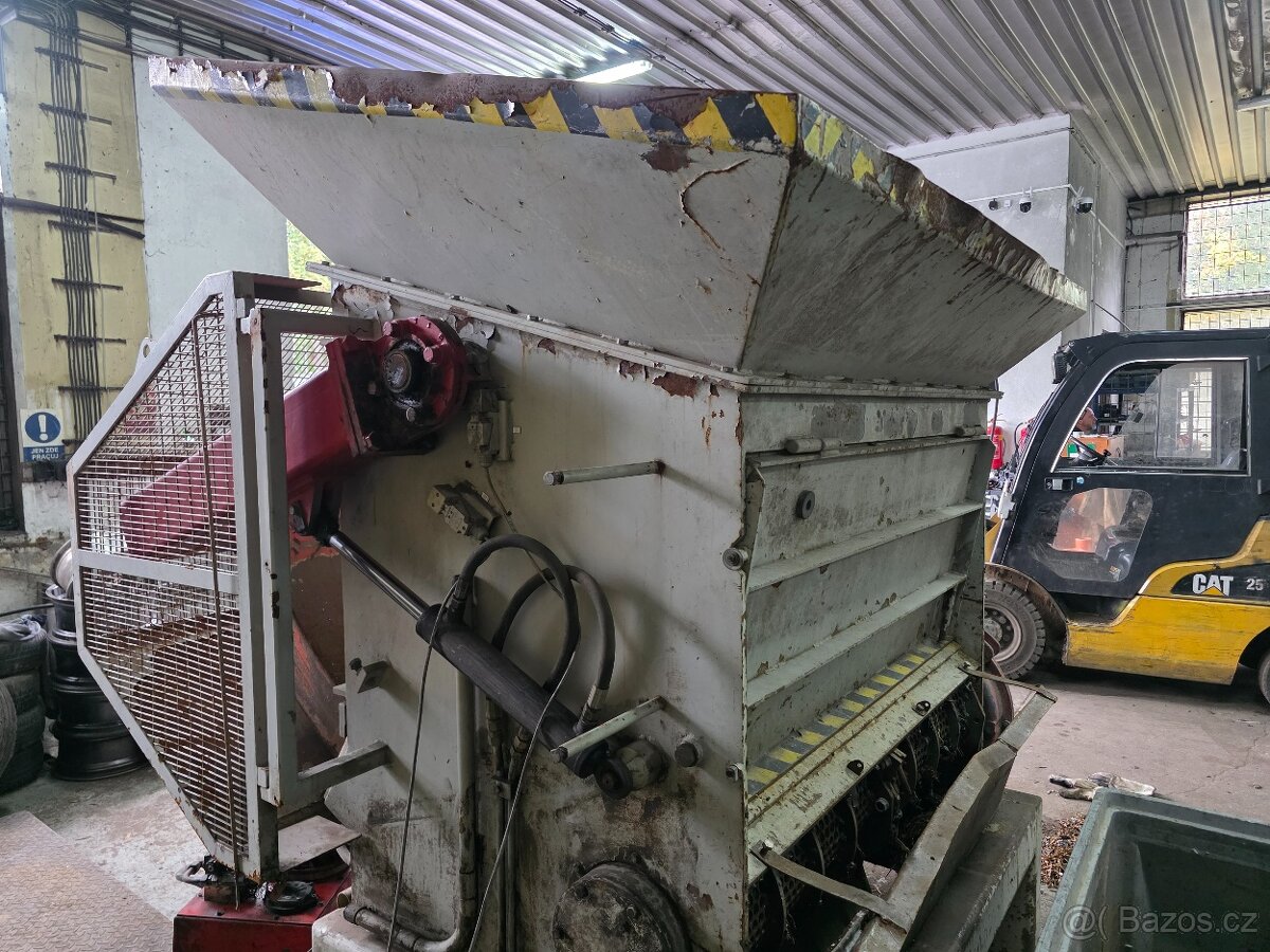 Jednohřídelový drtič - 4