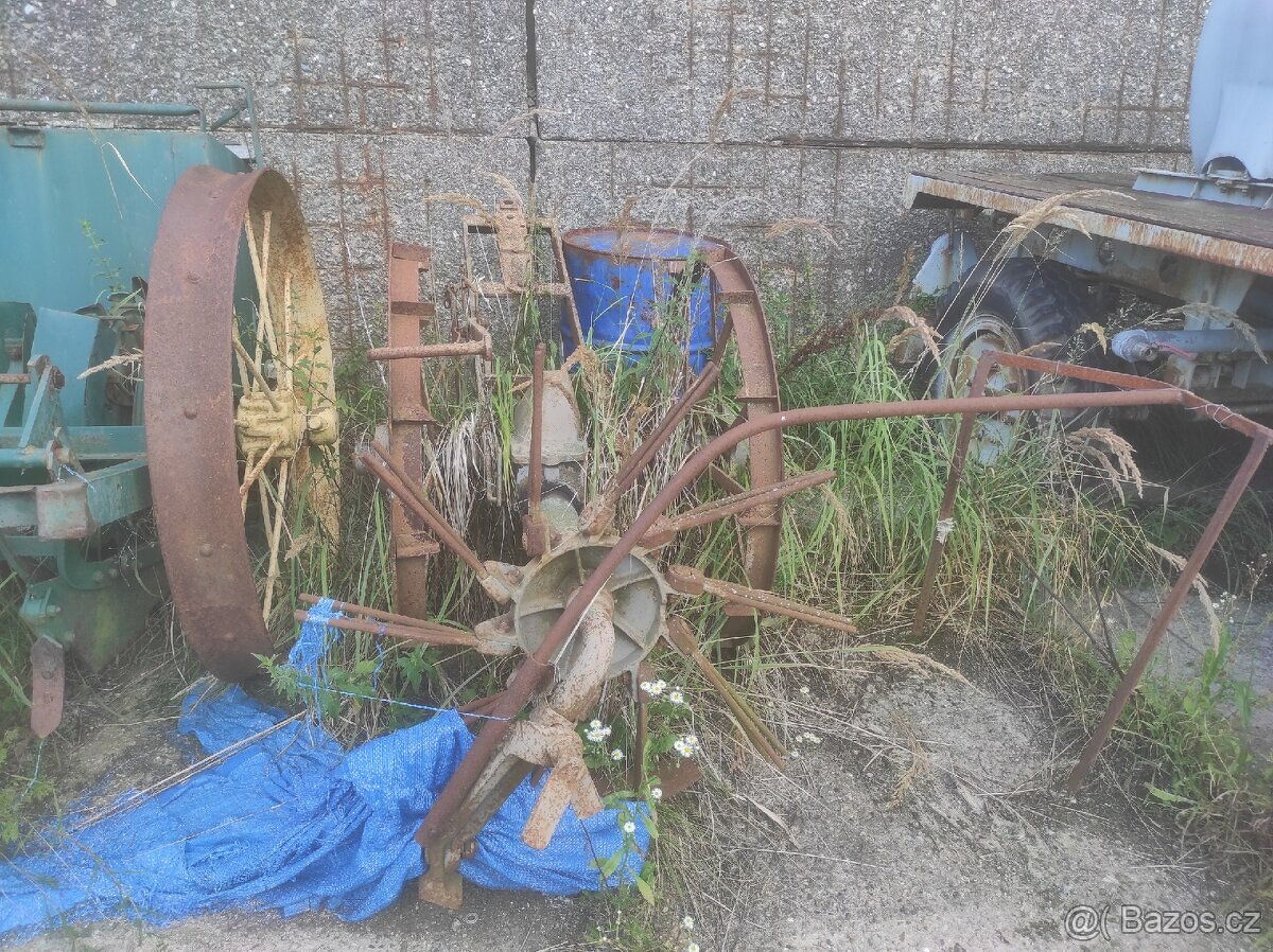 Zěmědělska technika vice stroju - 4