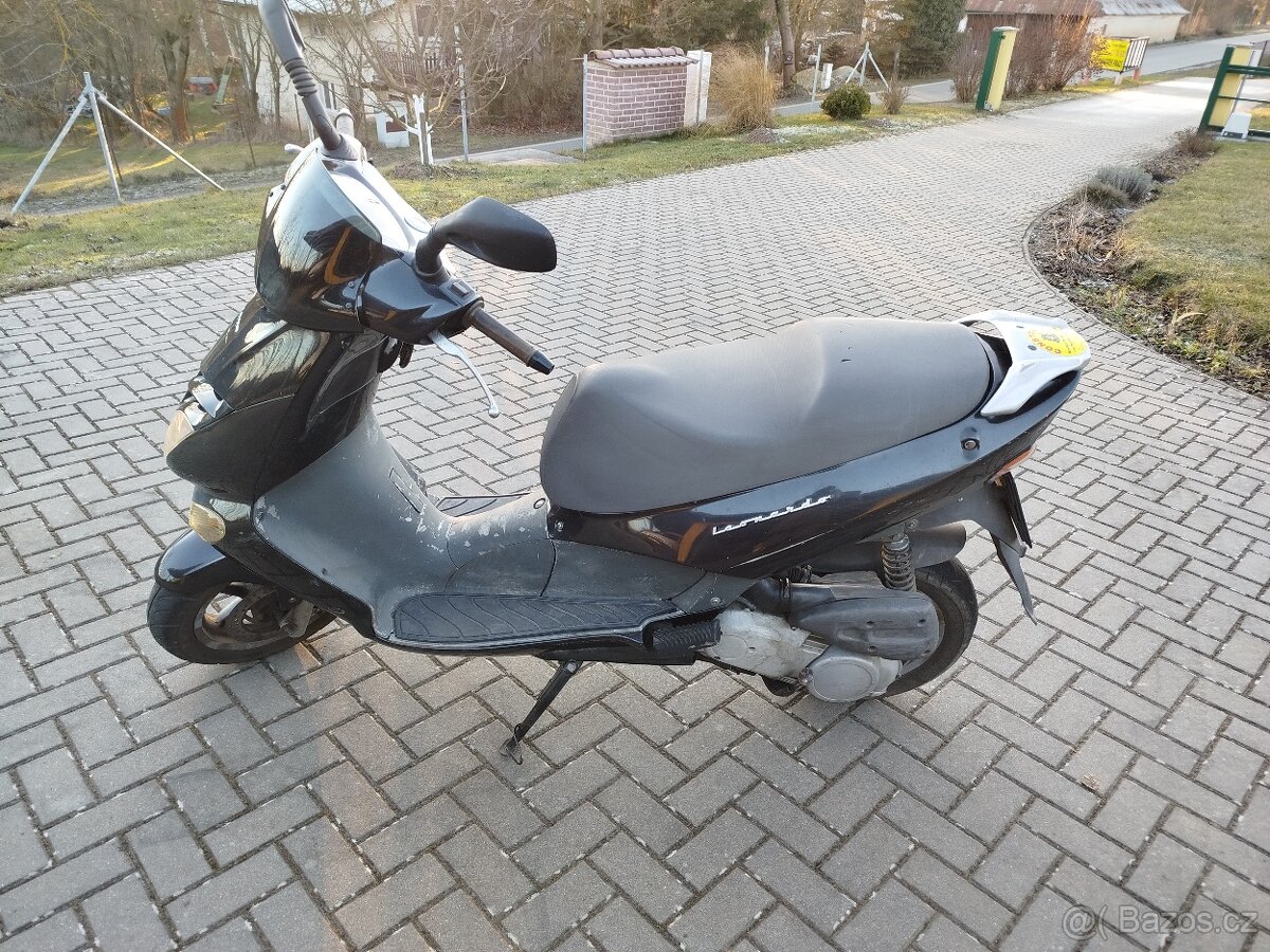Aprilia Leonardo 150 - 4
