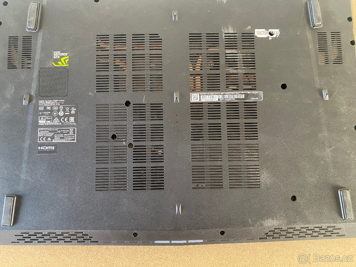 Herní MSI GL72m 7REX - i7, GTX 1050, 17" lcd - čti - 4