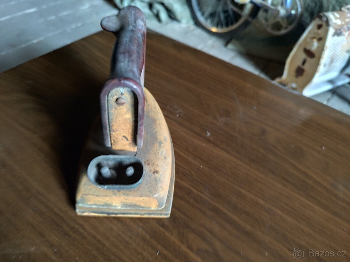 Retro žehličky - 4