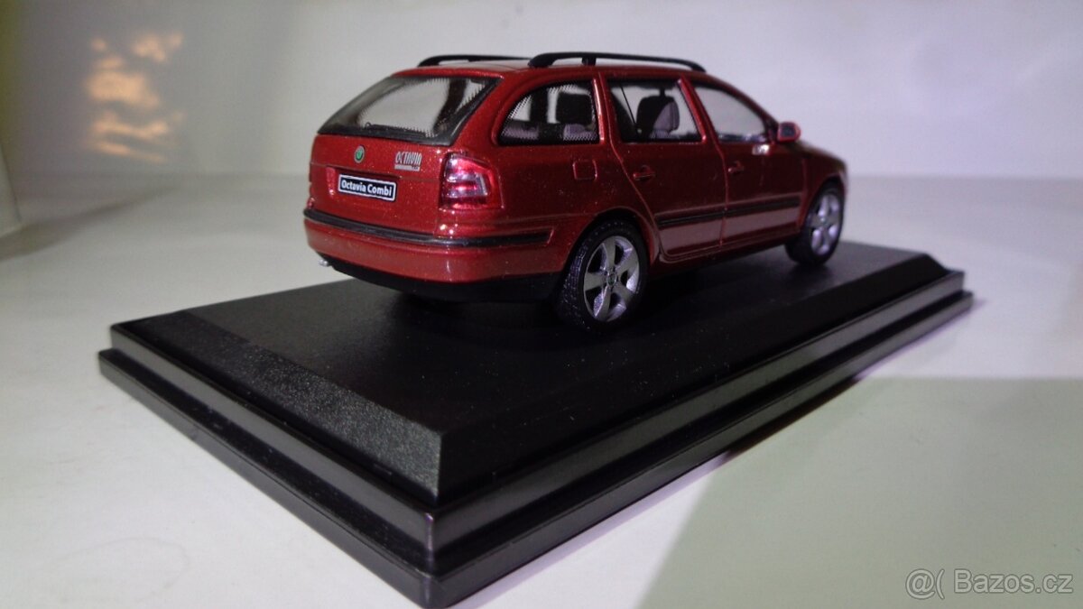 Abrex Škoda Octavia Combi II 1/43 I.edice - 4