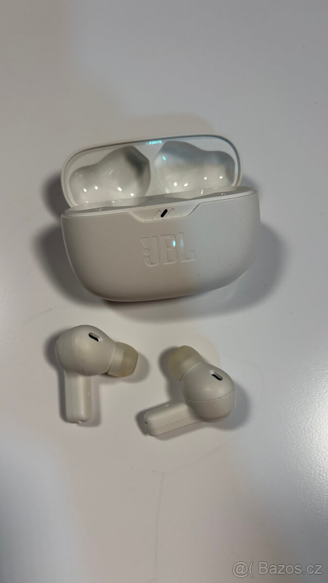 JBL Wave Beam v bílé barvě - 4