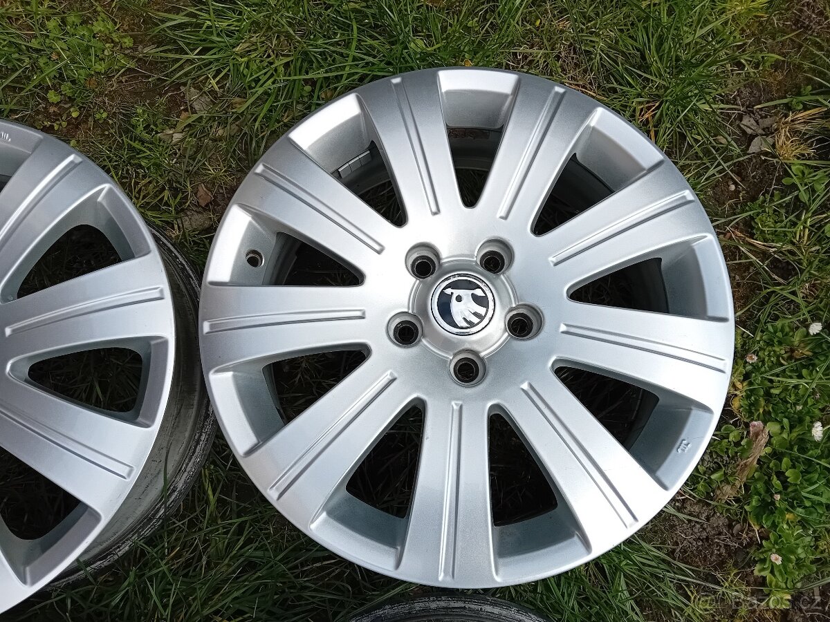 Alu kola Flash r17 Škoda Superb 2 - 4