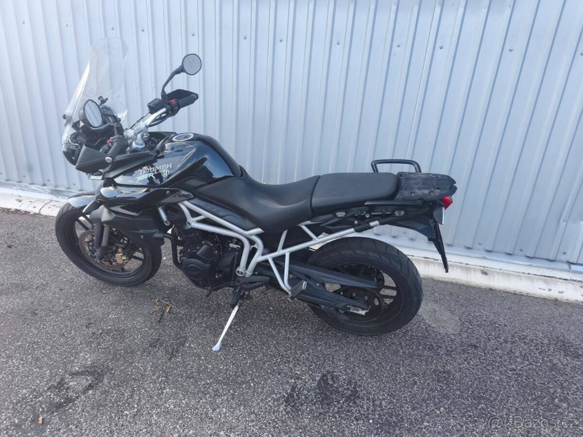 Triumph Tiger 800 XR (2011) - 4