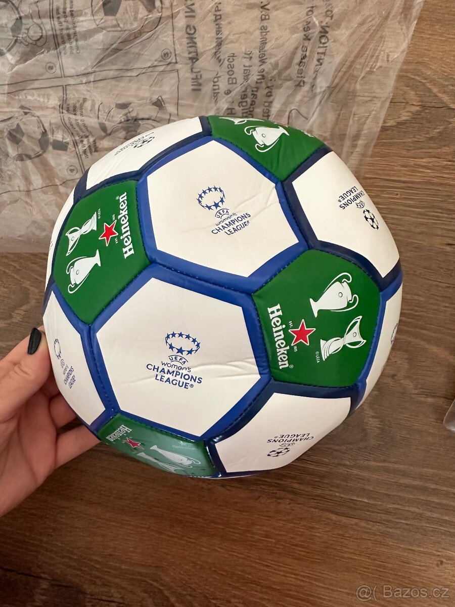 Fotbalový míč UEFA Heineken + pumpička (sada) - 4