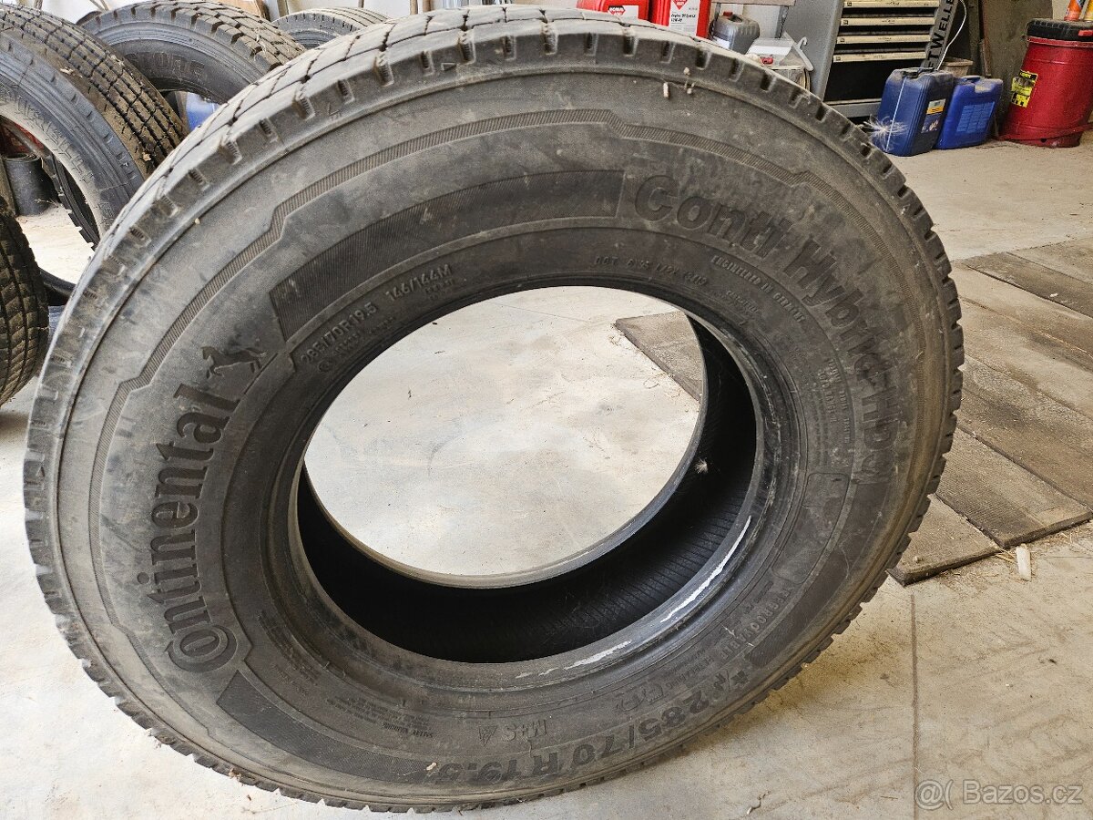 Pneumatiky Continental 285/70 r 19.5 - 4