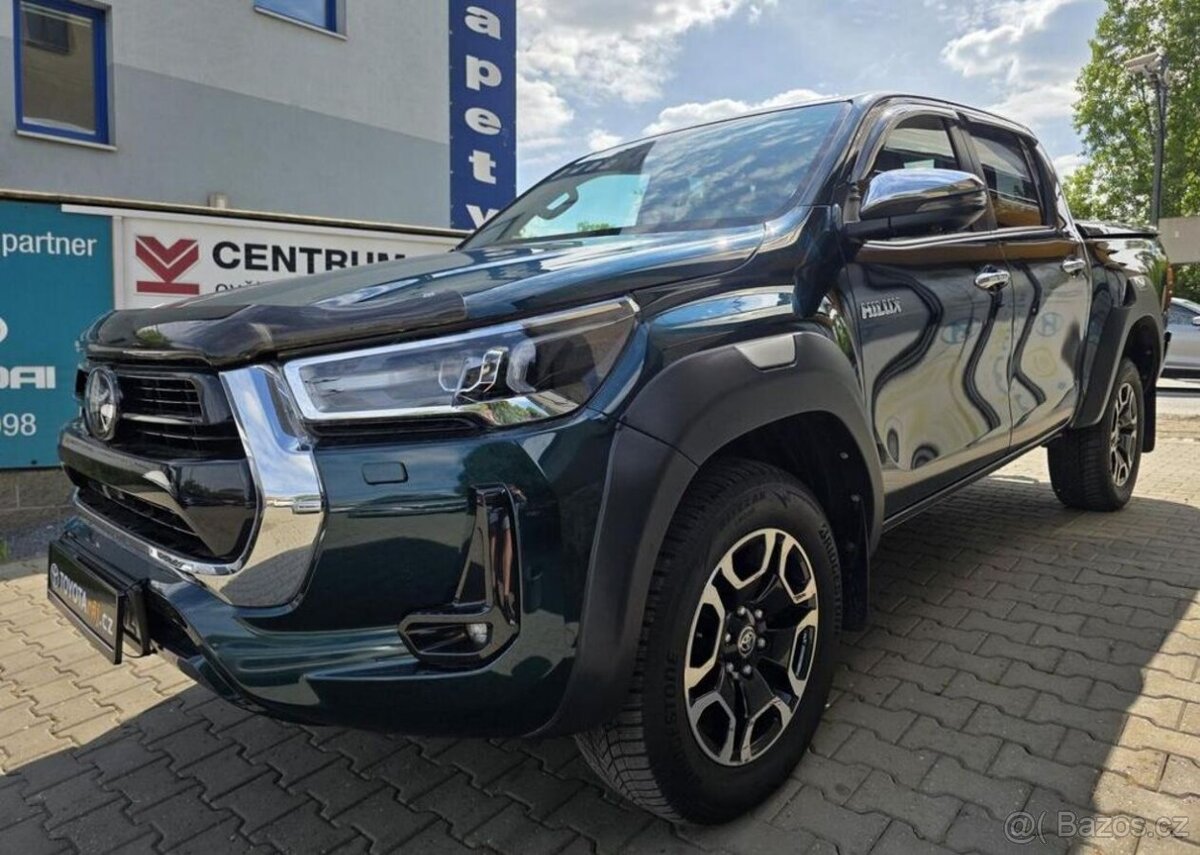 Toyota Hilux 2.8-4x4-EXECUTIVE-TAŽNÉ 3,5t