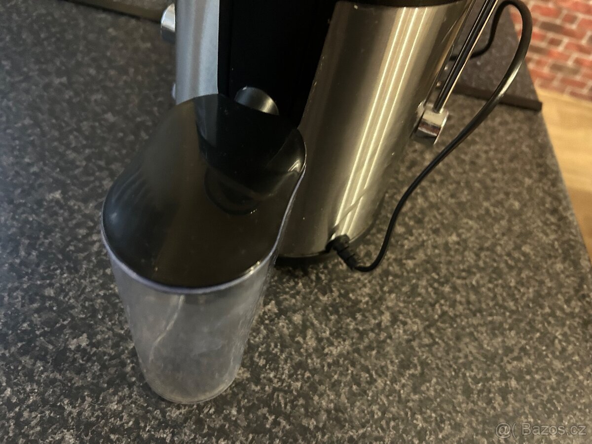 Prodám odšťavňovač Sencor - 4