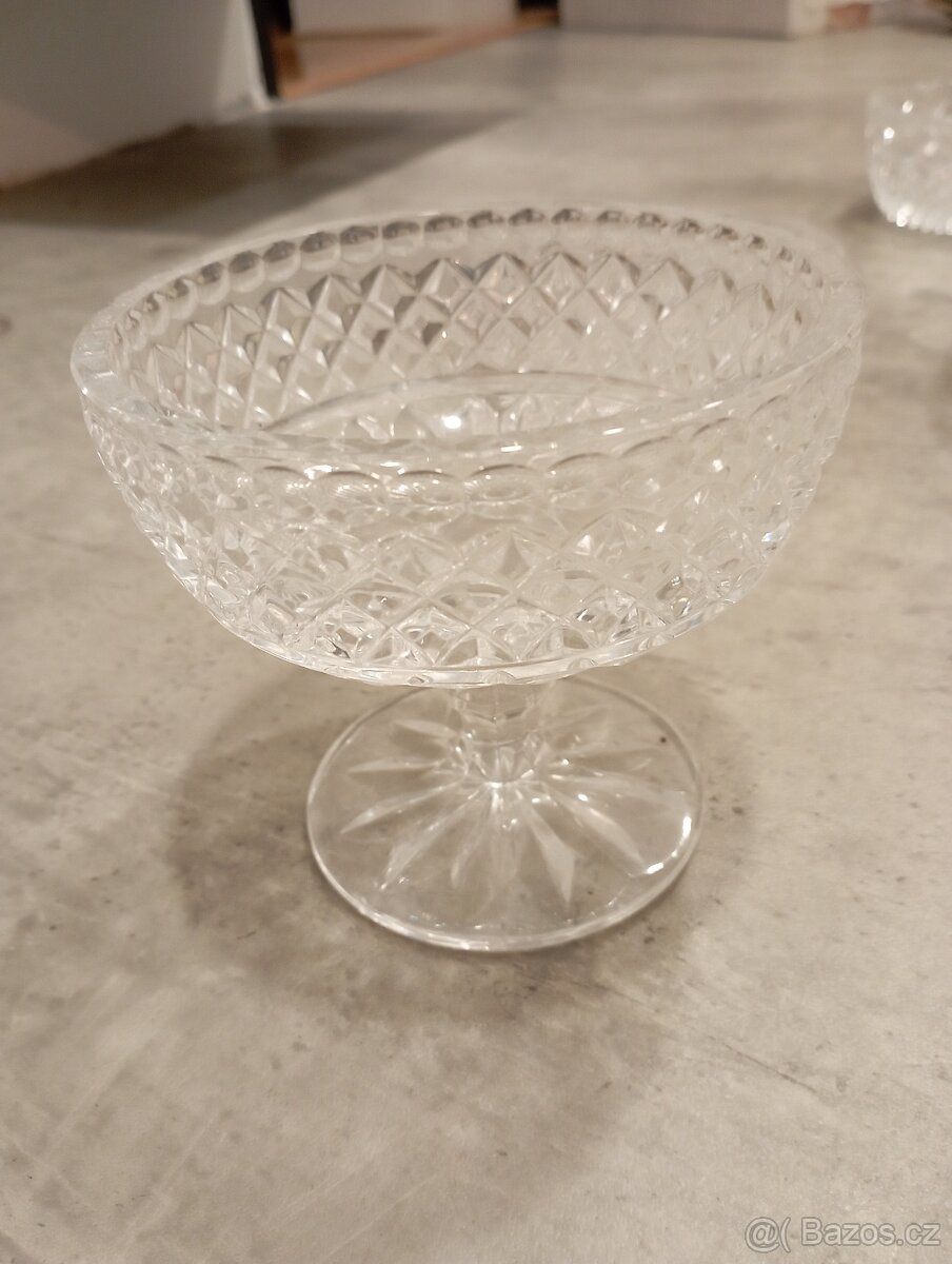 Prodám broušené sklo mix - 4