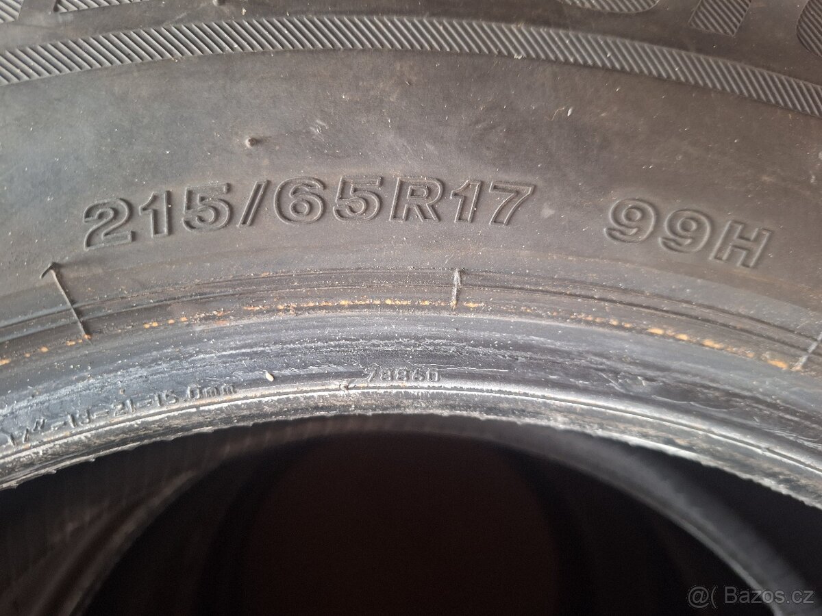 Prodám zimní pneu 215/65/17 Bridgestone - 4