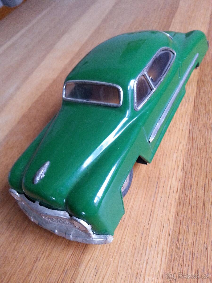 Plechové autíčko - 4