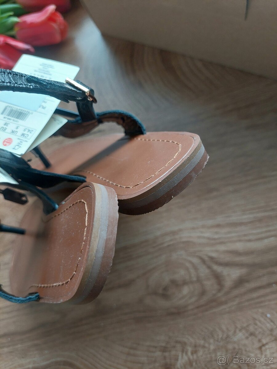 Vel. 38 Reserved kožené sandály - 4