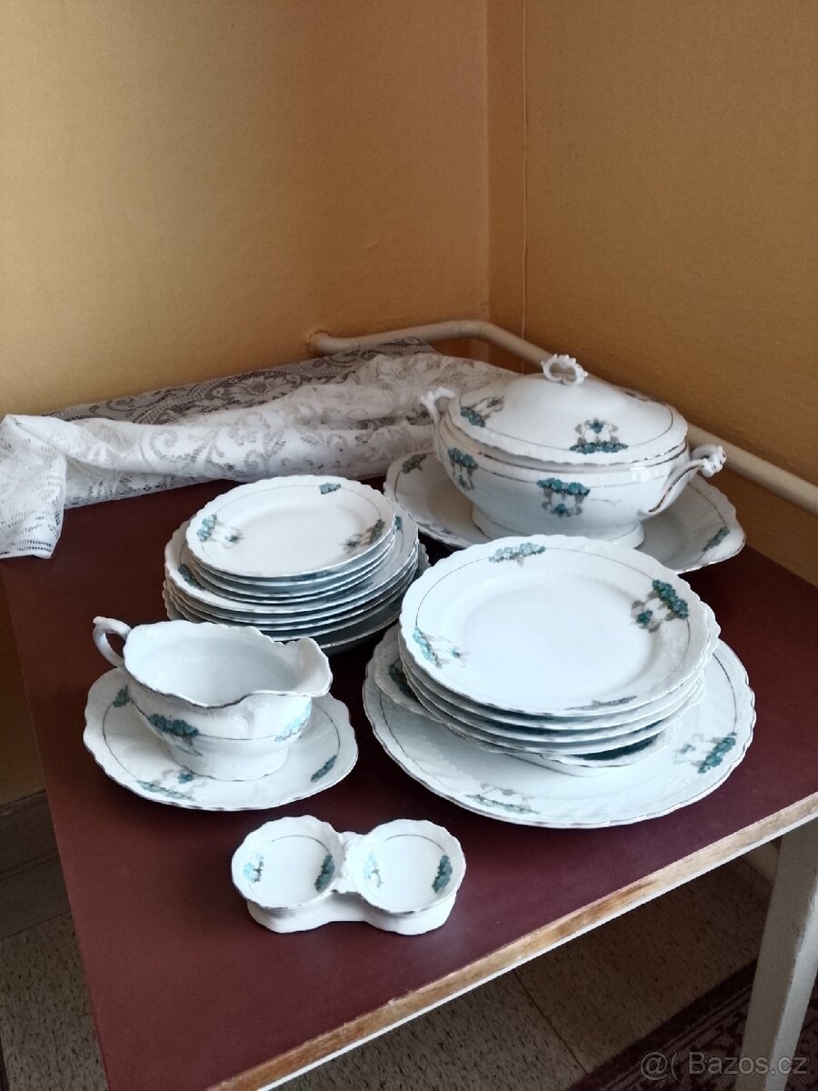 Jídelní souprava - 4
