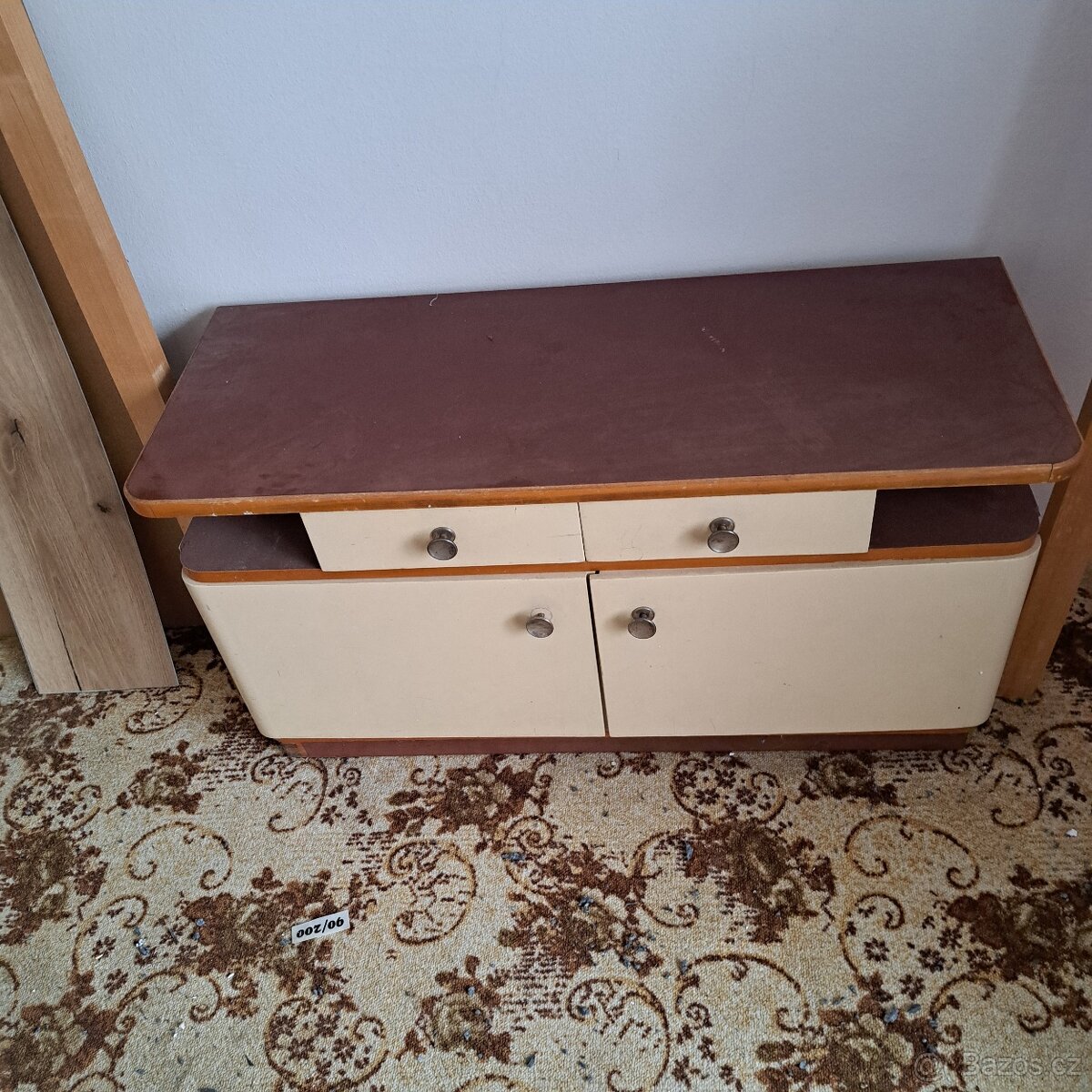 Prodám retro komodu skříňku - 4