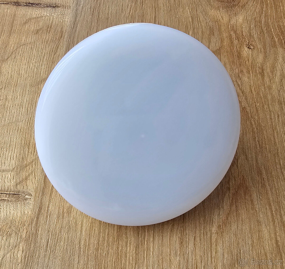 LED žárovka 12 W kulatá UFO - 4
