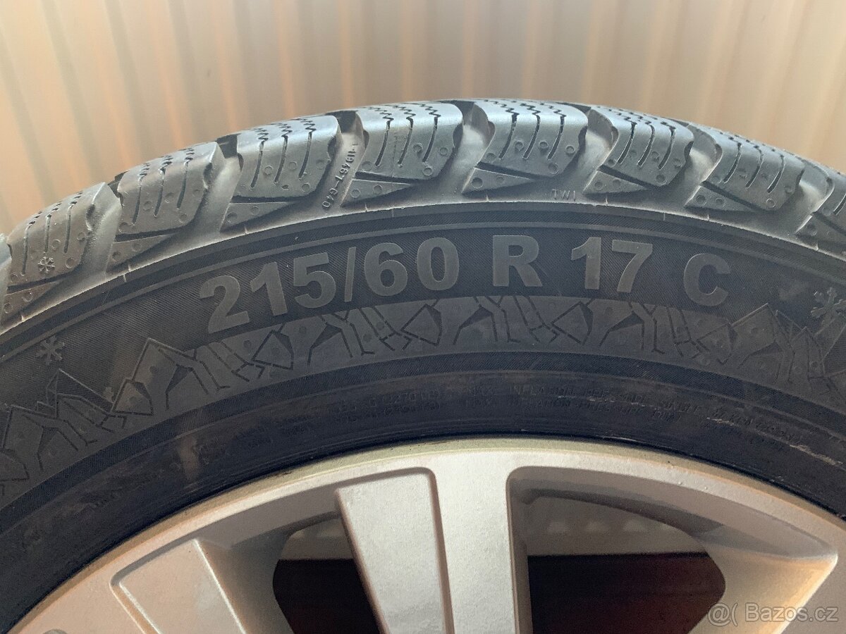 Originál alu na Multivan T6 včetně zimních pneu - 4