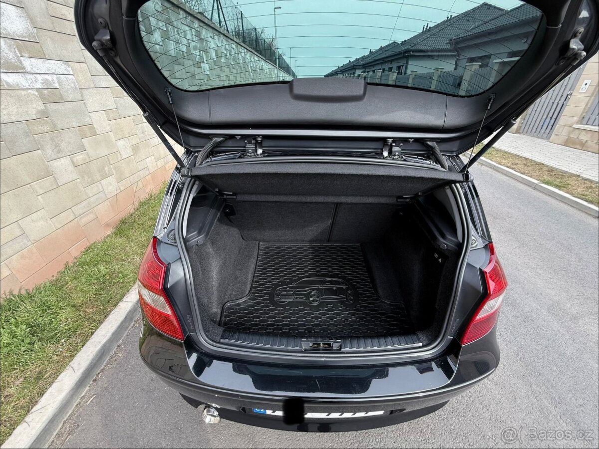 BMW E87 - 120D - 4