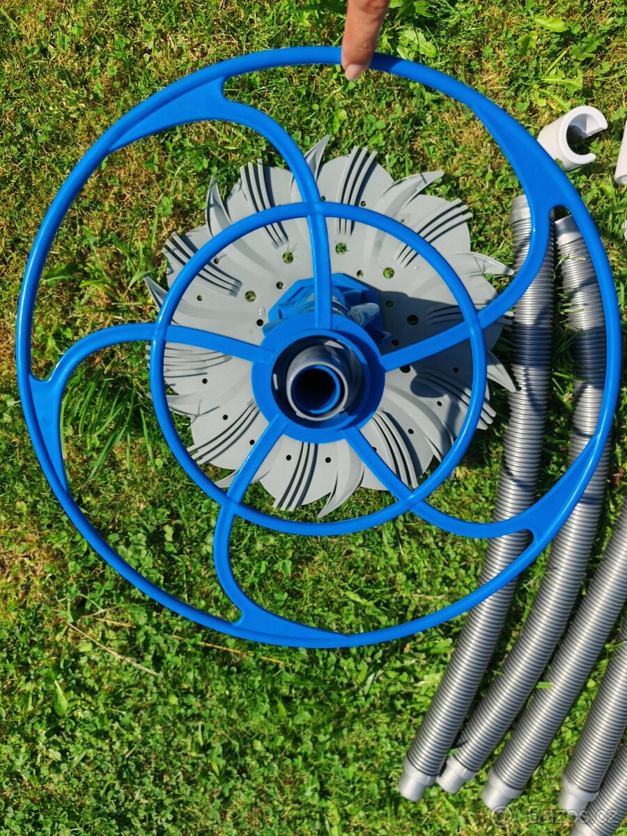 Poloautomatický vysavač - 4