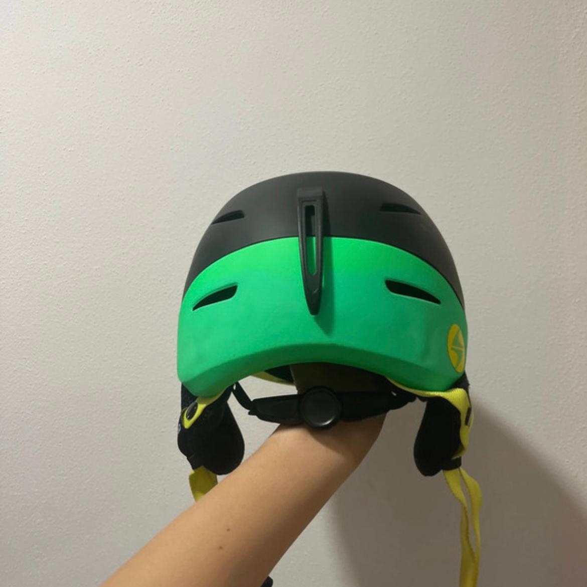 Helma na snowboard / lyže - 4