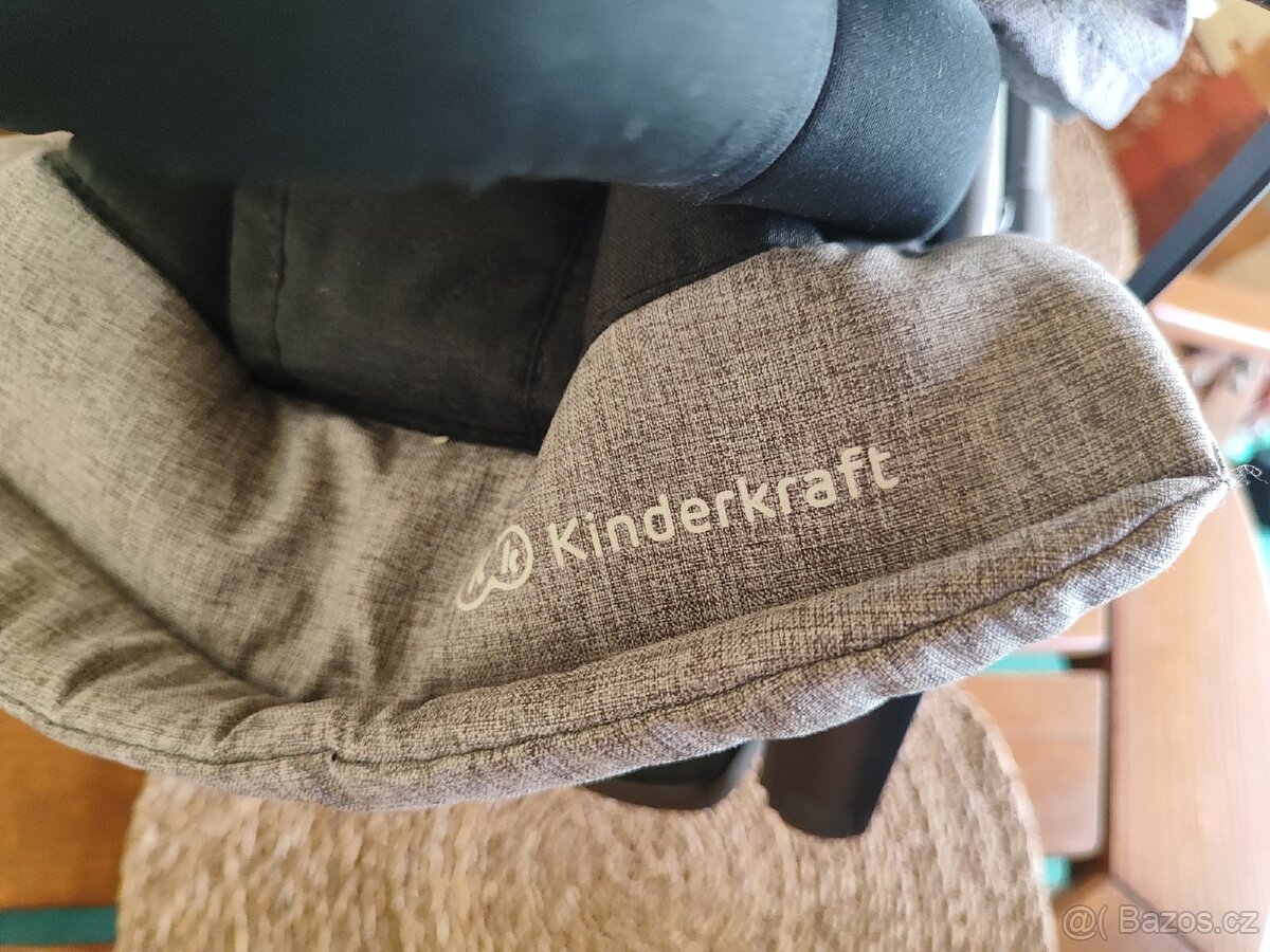 Kočárek Kinderkraft Mini Dot Grey – skladný, lehký - 4