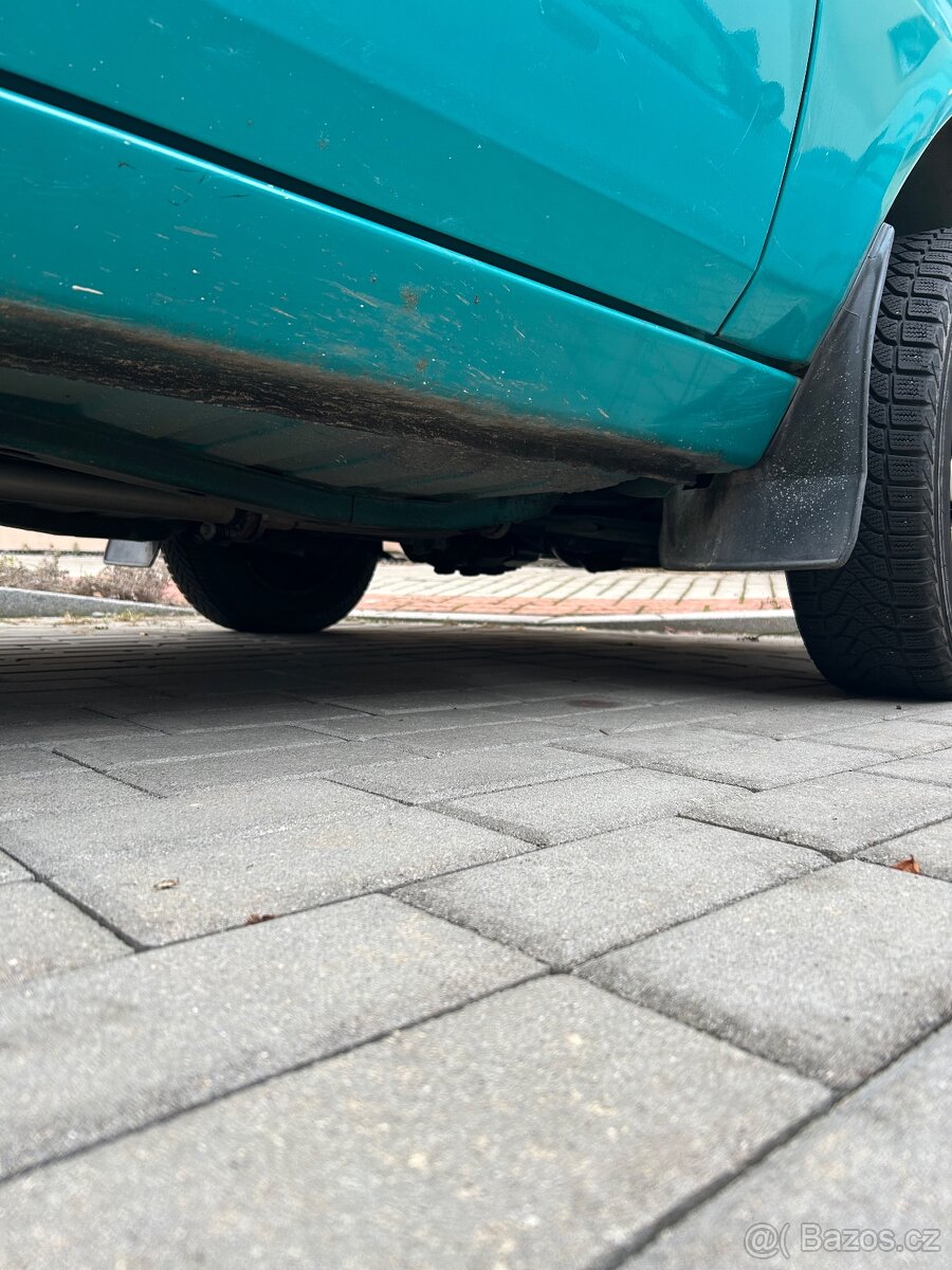 Škoda Favorit LX 1.3- po dědovi, zachovalý stav, bez koroze - 4