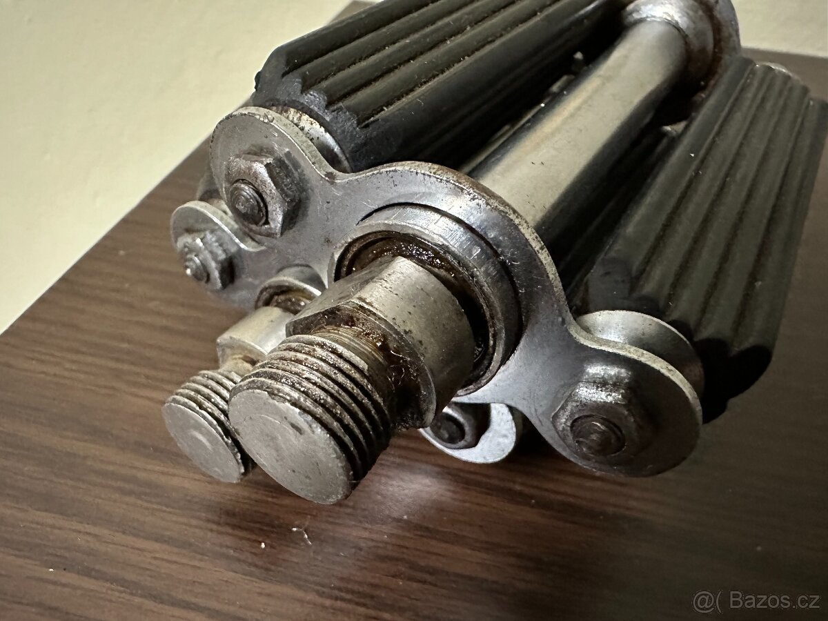 ČZ Zbrojovka pedály ako nové - 4