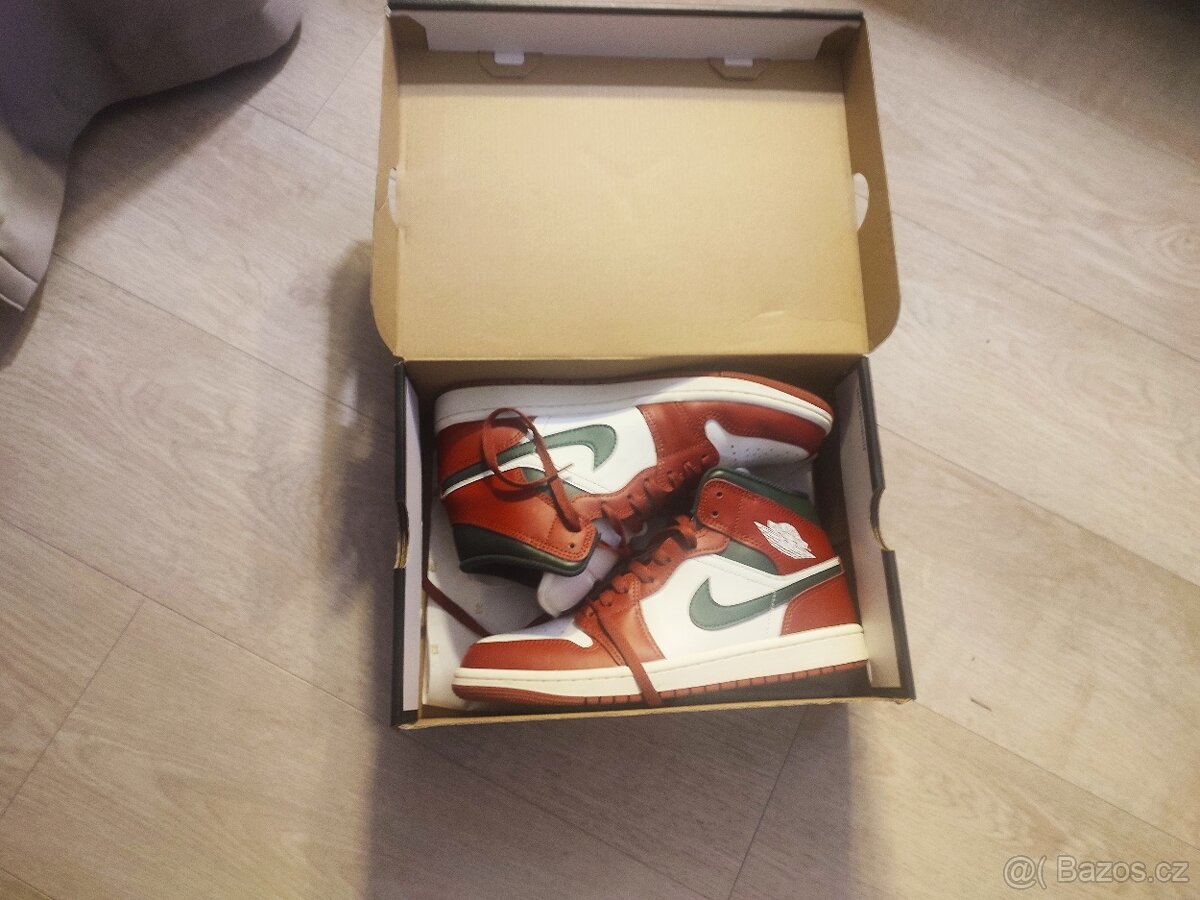 TENISKY NIKE JORDAN 1 - 4