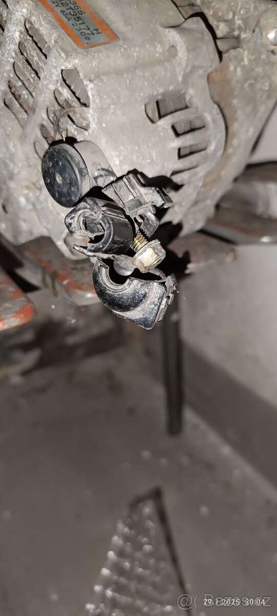 Mazda 323F BG 1.6 16V alternátor - 4