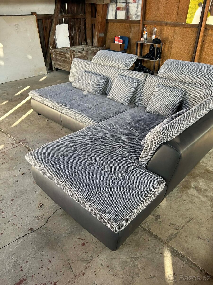 Krásná sedací souprava - 4