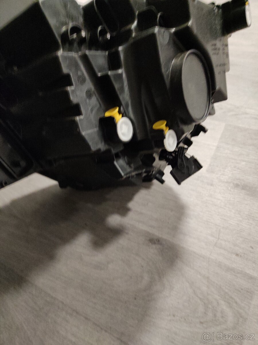 Škoda Karoq světlo 57B941018B - 4