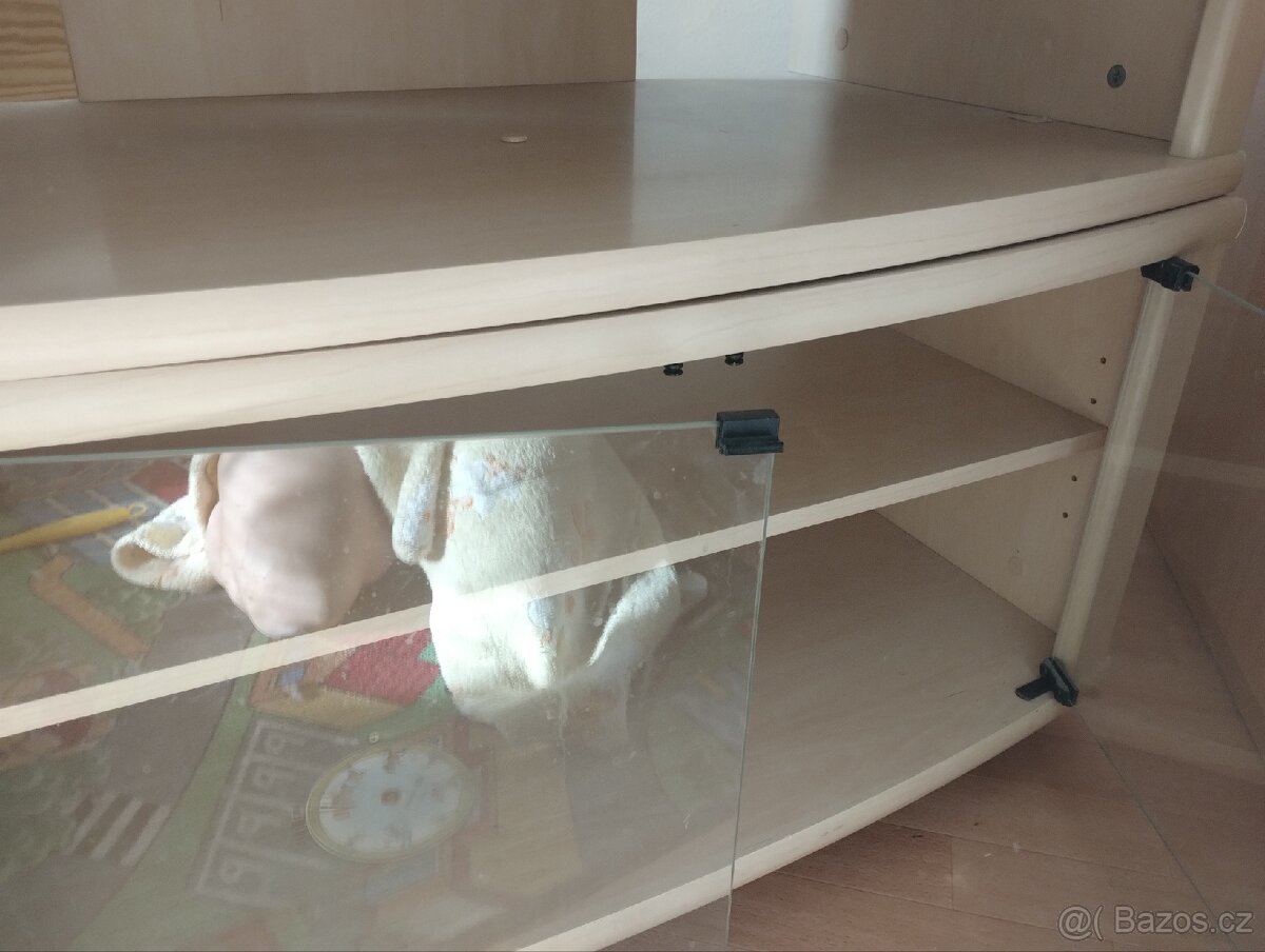 Televizní stolek/ skříňka - 4