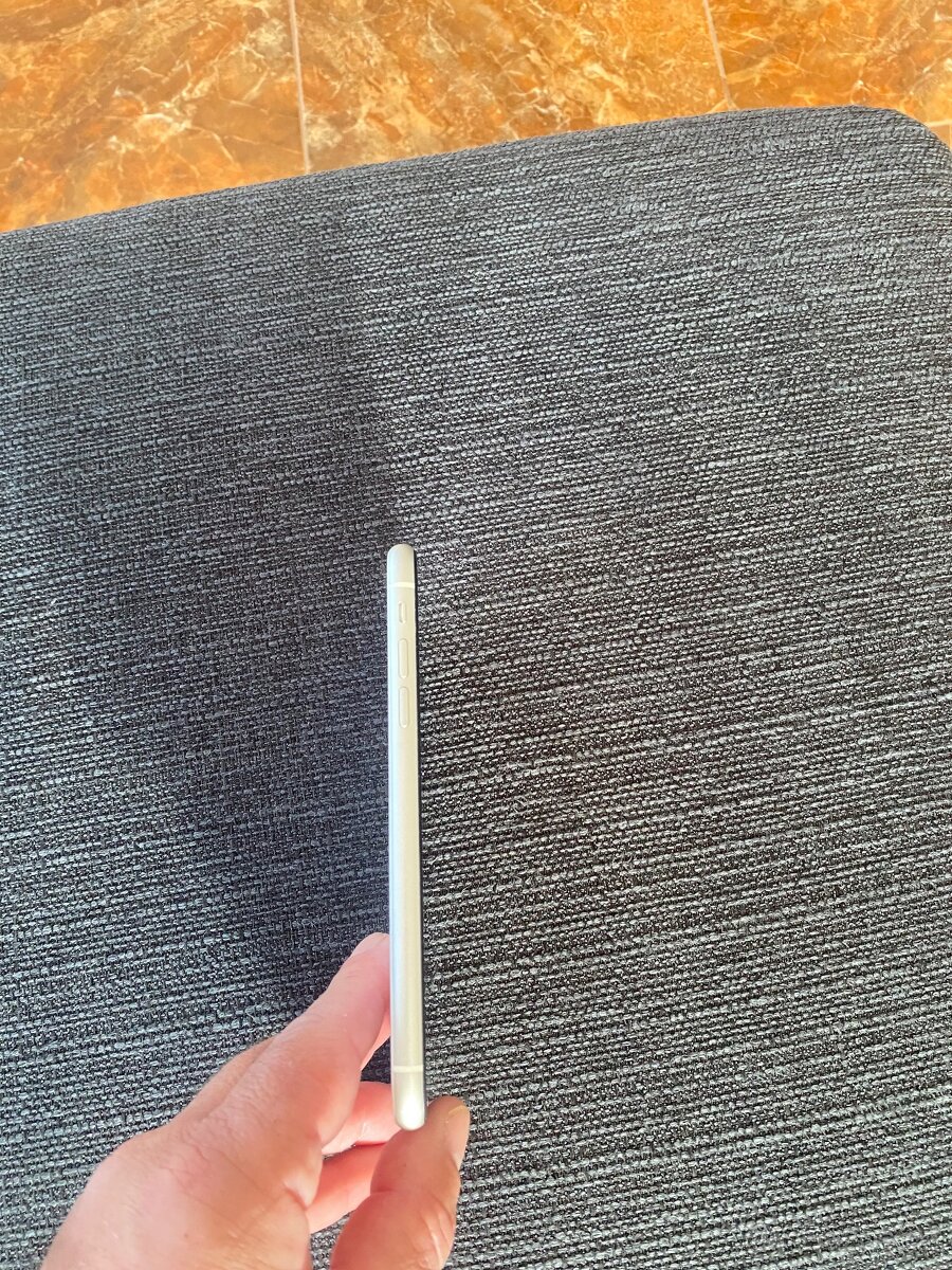 Prodám iphone11 64gb - 4