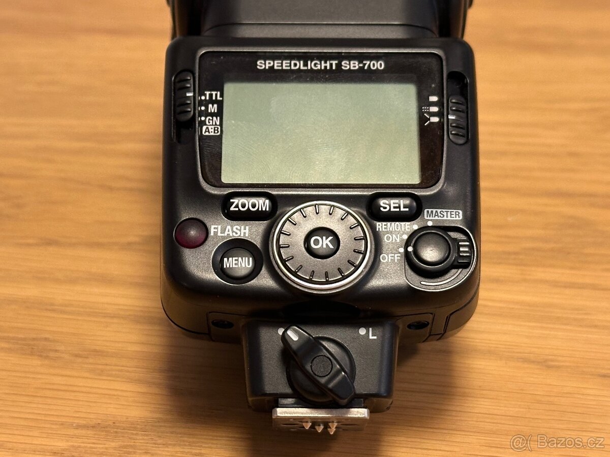 Nikon Speedlight SB-700 – špičkový stav A+ - 4