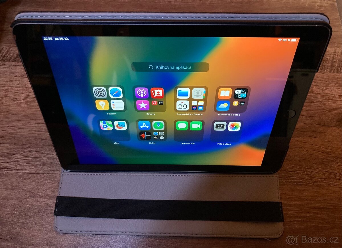 Apple iPad 5. generace 32 GB - 4