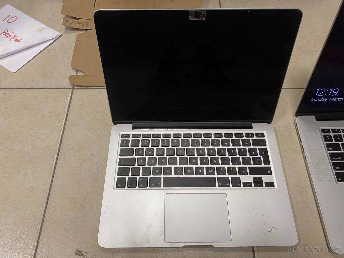 Apple MacBook Pro 13" (Retina) (model A1502) - 4