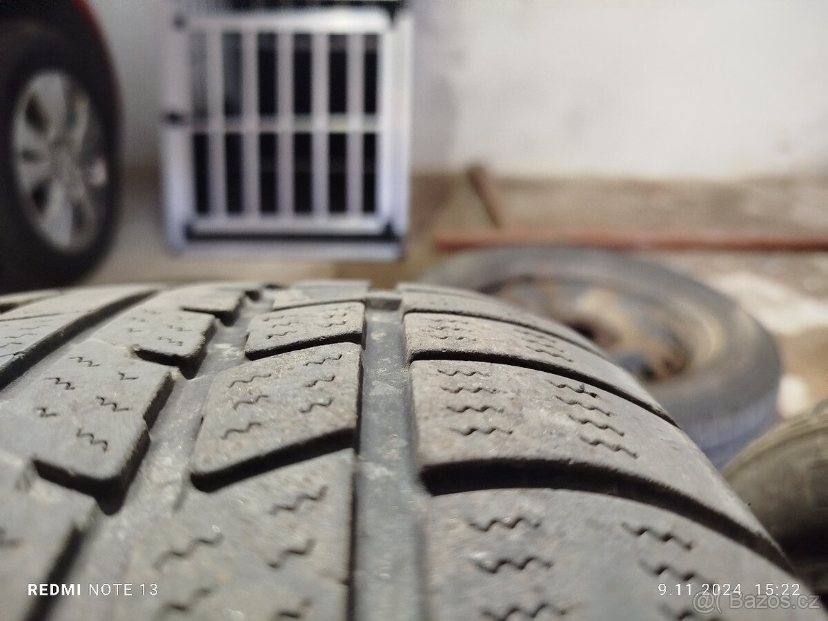 Pneu + Plech. - 215/55 R16 - 4