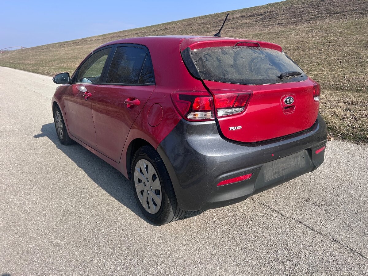 KIA Rio 1.2 benzín 2017 47609km - 4