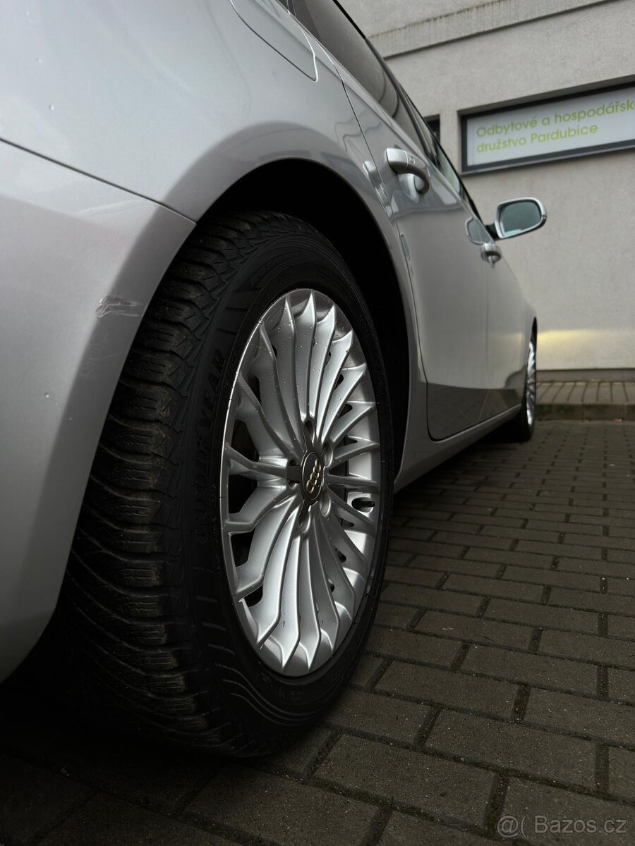 AUDI A4 B8 Benzin - 4