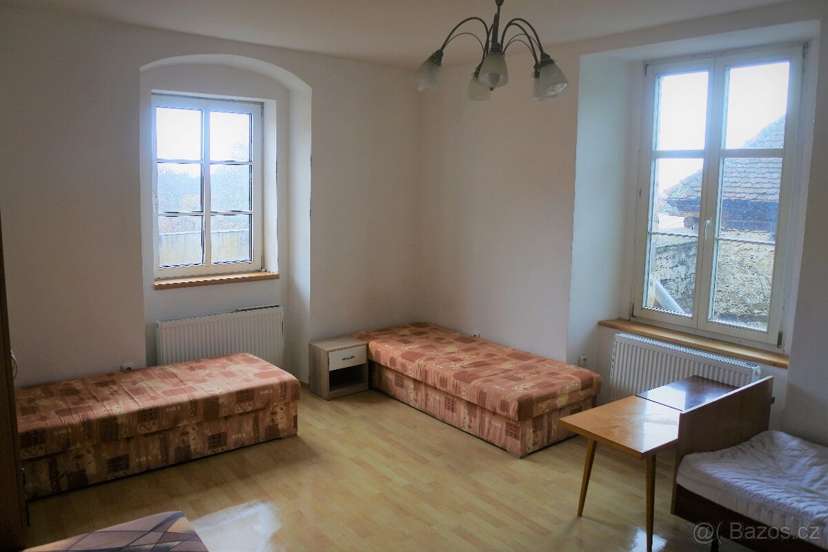 Pronájem v RD, pro firmy - 4-5 lůžek, Chýnov - 4