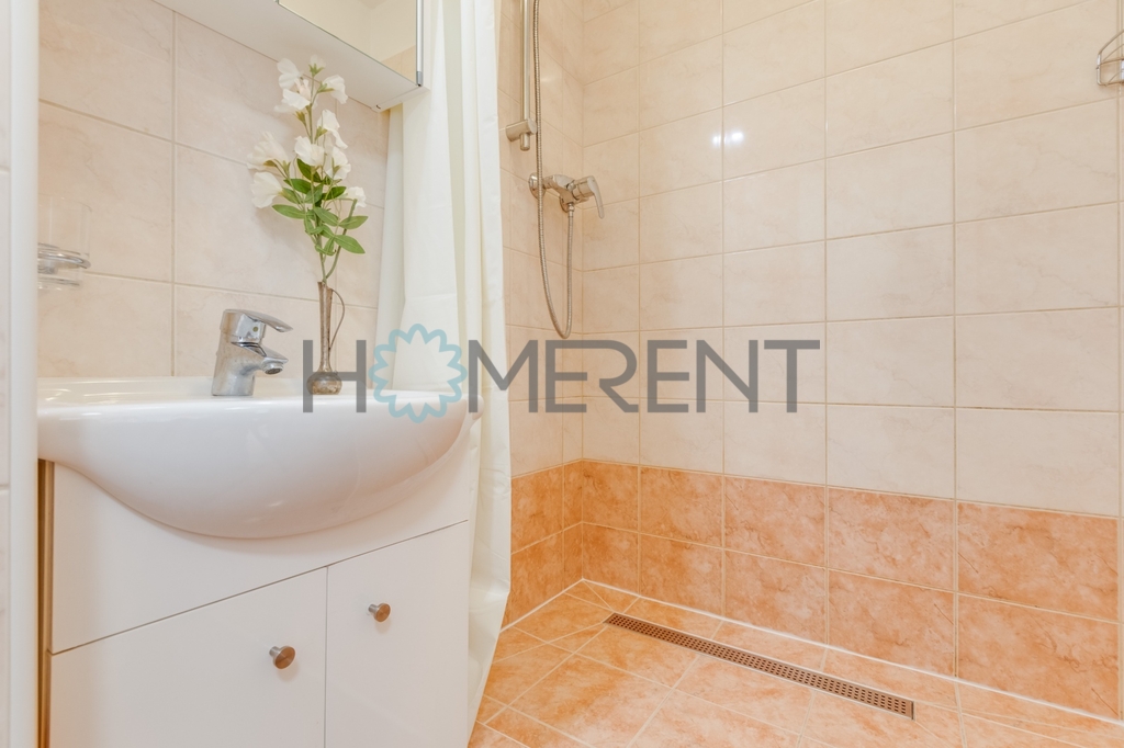 Útulný a plně vybavený byt 2+1 ve Strašnicích – Sečská, Prah - 4