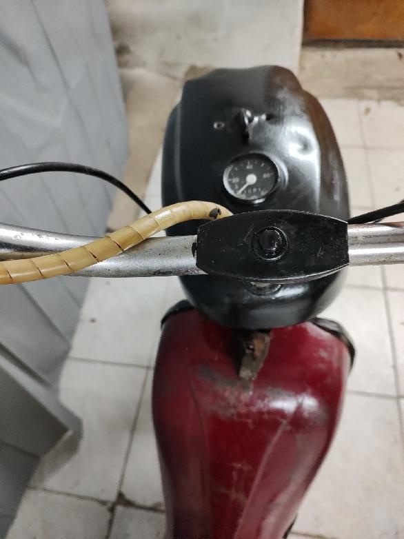 Jawa pionýr vínový - 4