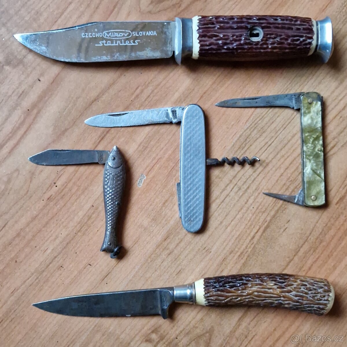 Svítilna - cvrček,nožíky Mikov Afrika a jiné,ple.pistolka - 4