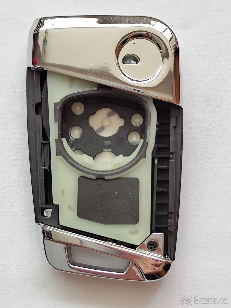 Klíč Škoda Superb Volkswagen Passat B8 + logo. Klíč bez log - 4